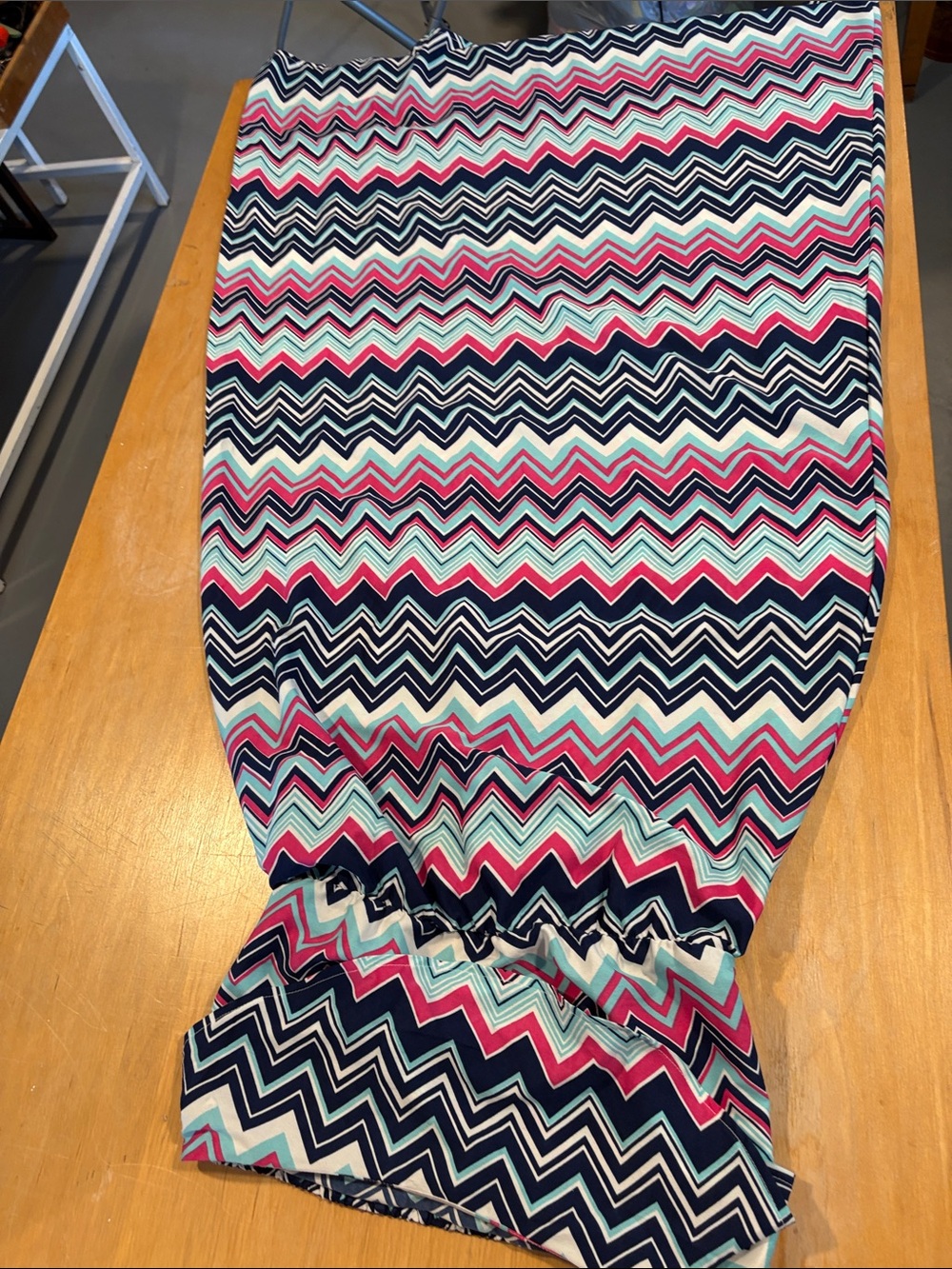Charlotte Russe ~ Vibrant Chevron Strapless Maxi Skirt in Navy Blue Pink & White